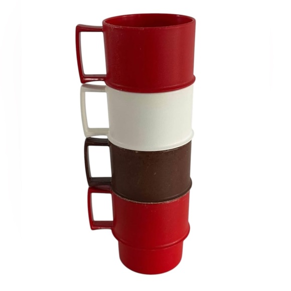 Tupperware | Kitchen | 4 Vintage Tupperware Three Stackable Picnic ...